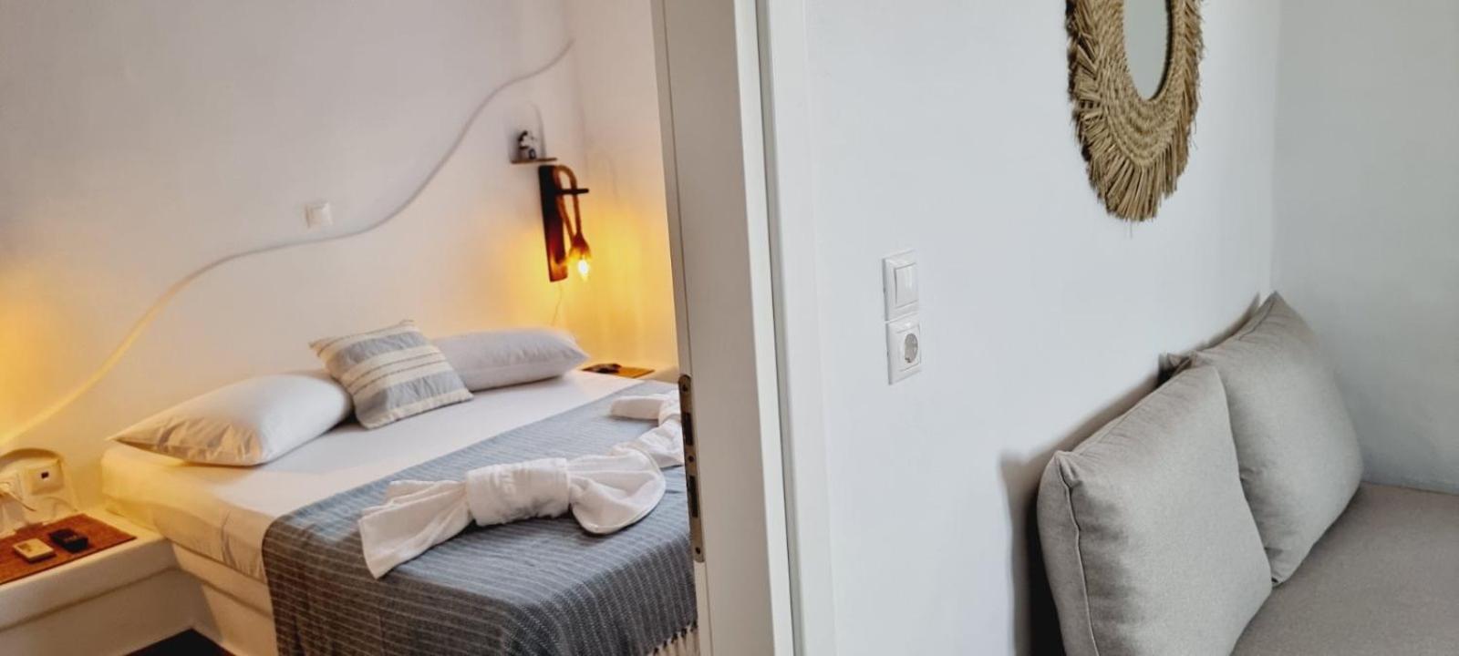 Syros Apartments Suites Chryssonisos Kini المظهر الخارجي الصورة